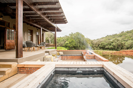 pool braai dam deluxe villa 6